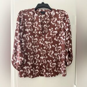 The Limited Brown Floral Pattern 3/4 Sleeve Shirt. Size Medium